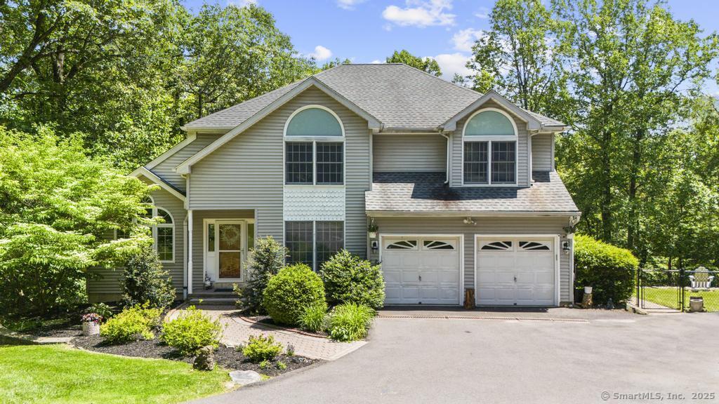 Property for Sale at Raven Crest Drive, Bethel, Connecticut - Bedrooms: 4 
Bathrooms: 4 
Rooms: 9  - $809,999