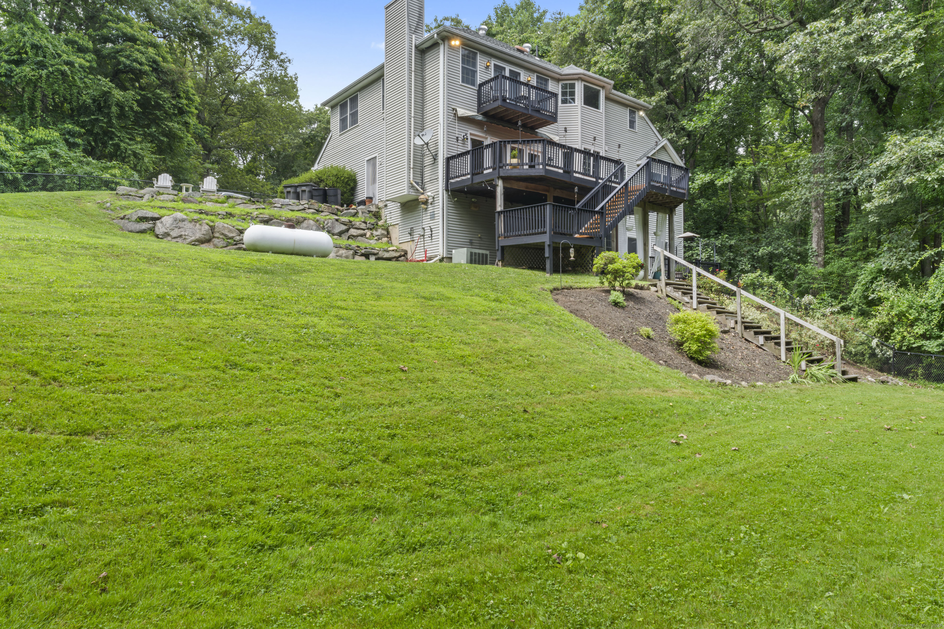 17 Raven Crest Drive