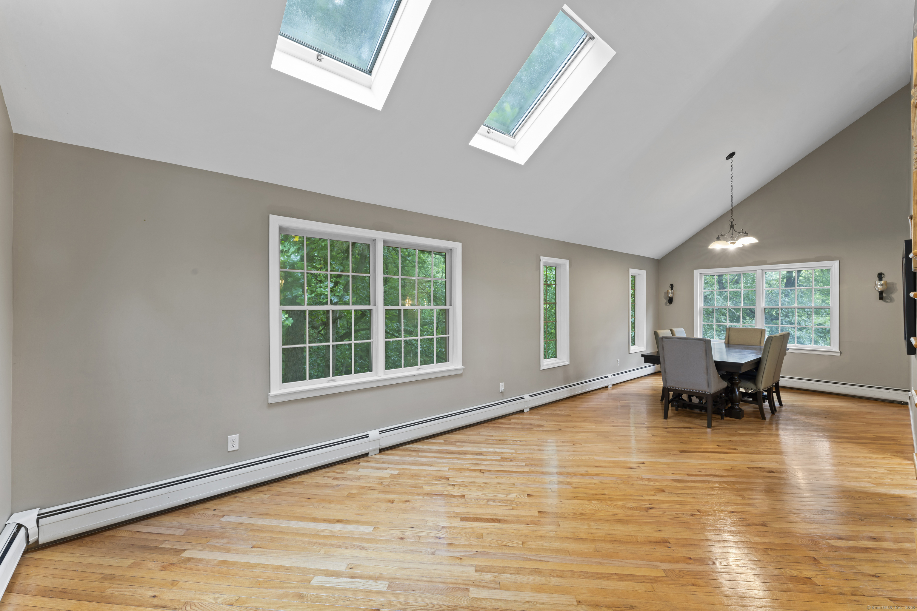17 Raven Crest Drive