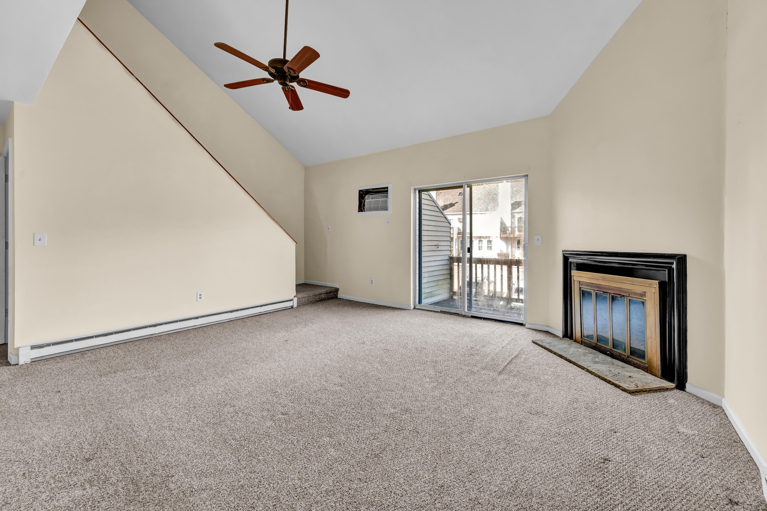 8 Rose Lane APT 24-8