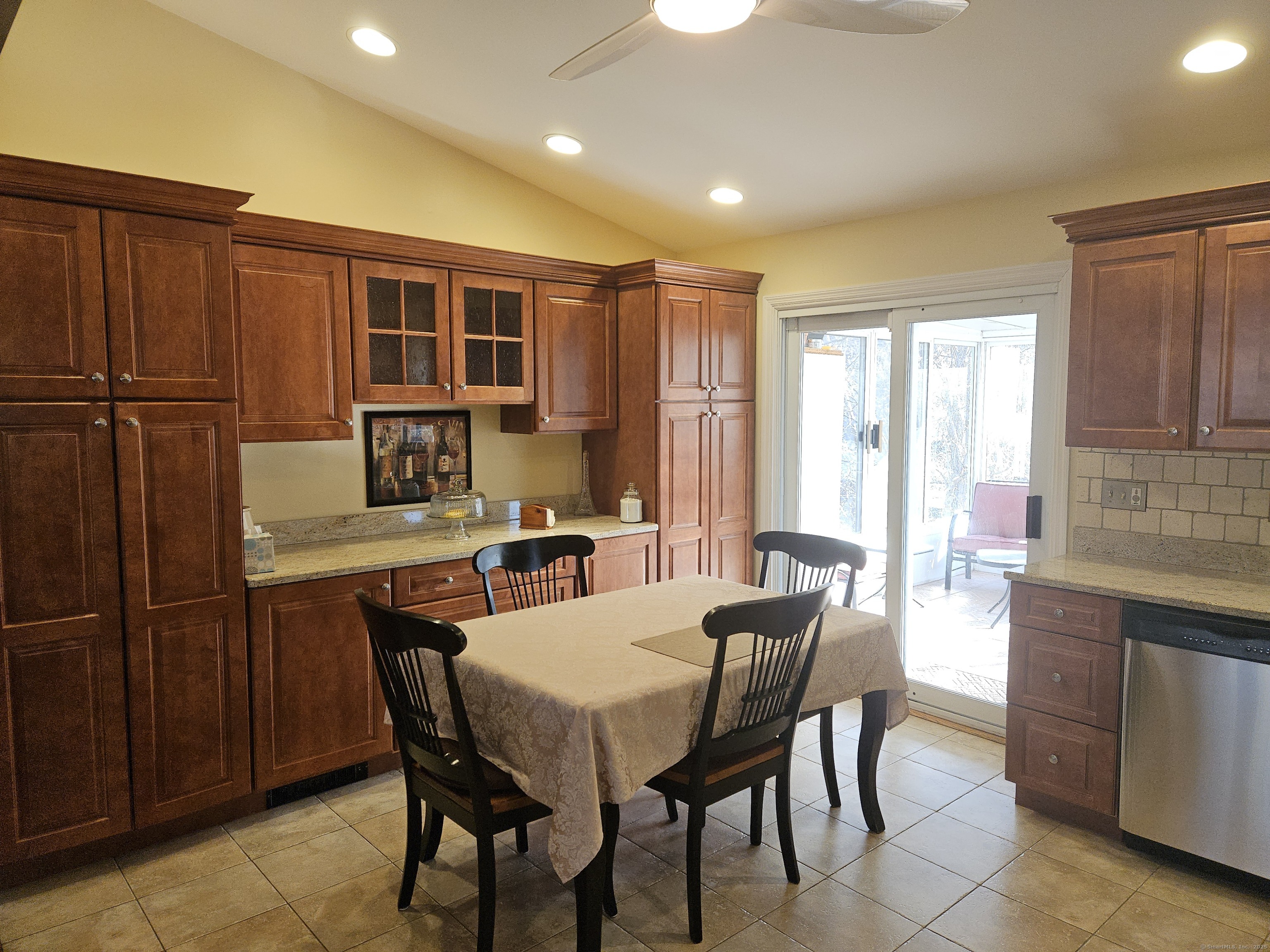 86 Purcell Drive, Danbury, Connecticut image 7