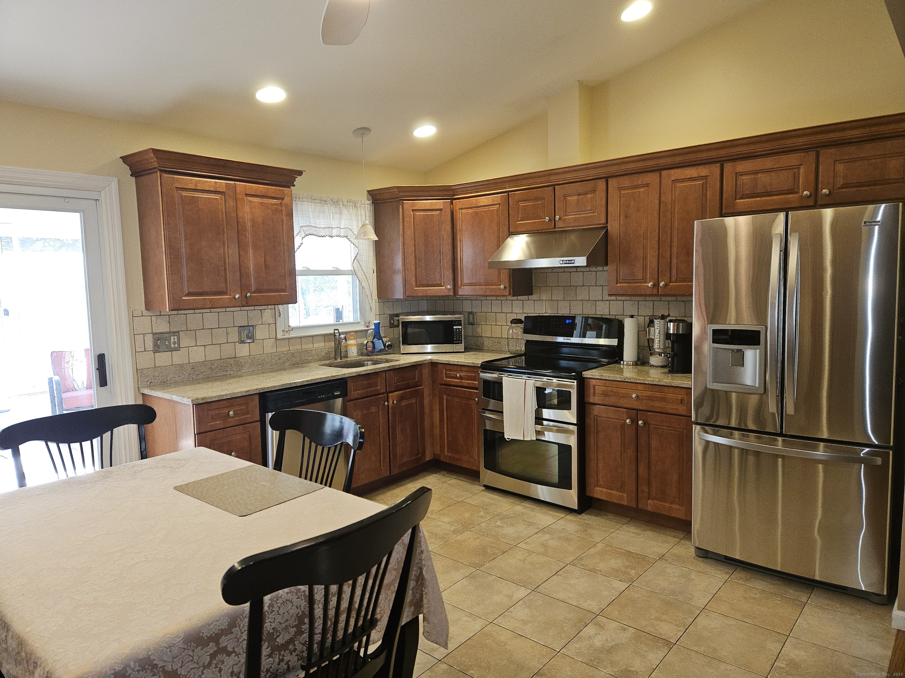 86 Purcell Drive, Danbury, Connecticut image 6