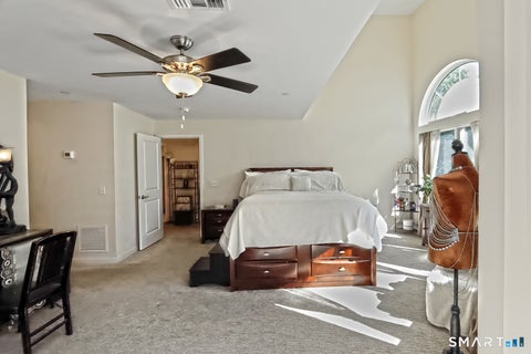 Tiny photo for 127 Harbour Close #127, New Haven, CT 06405 (MLS # 24201323)