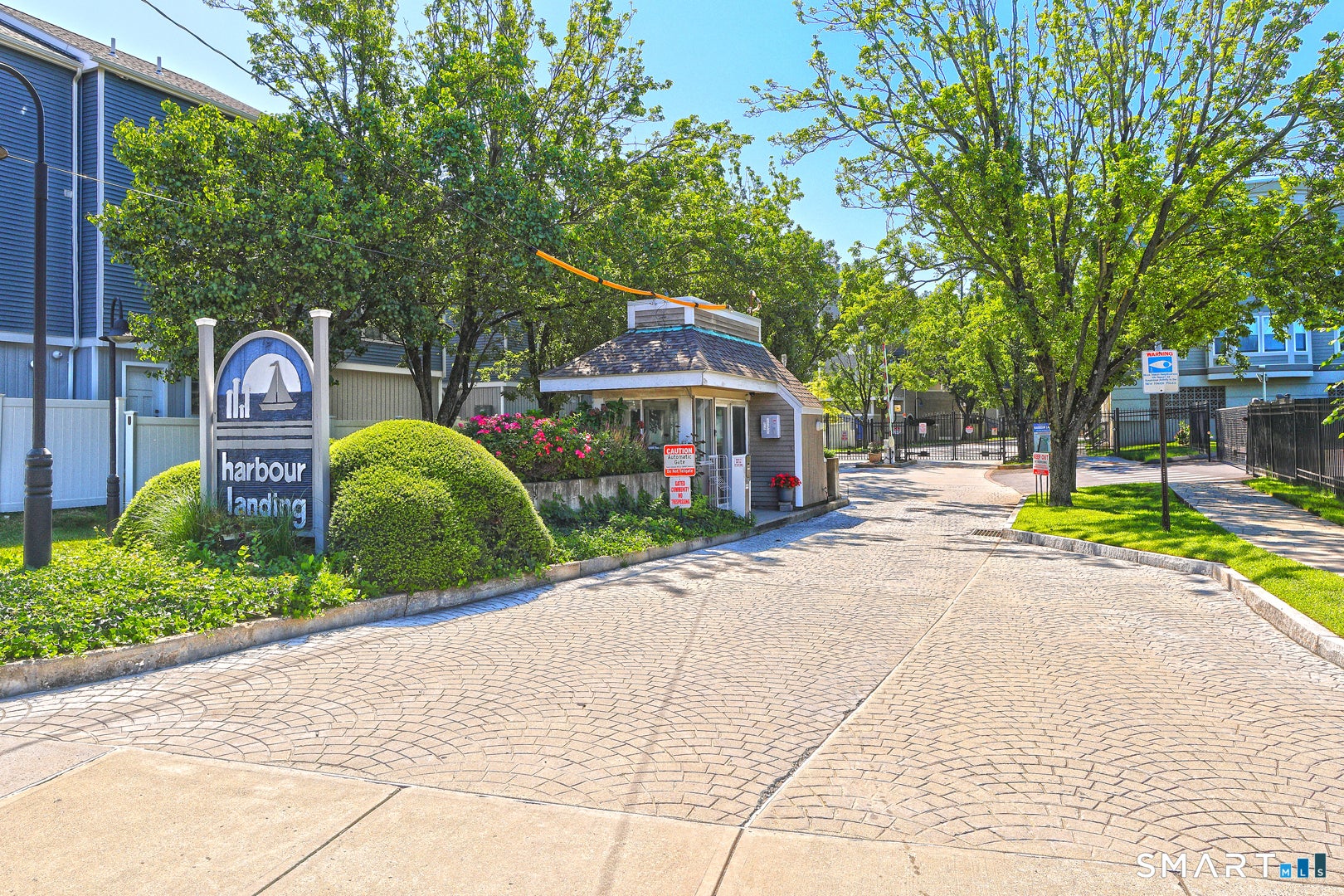 127 Harbour Close 127