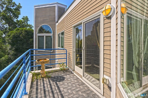 Tiny photo for 127 Harbour Close #127, New Haven, CT 06405 (MLS # 24201323)