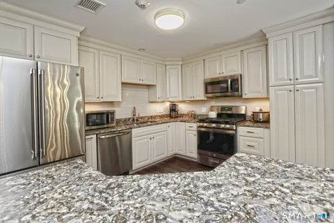 Tiny photo for 127 Harbour Close #127, New Haven, CT 06405 (MLS # 24201323)