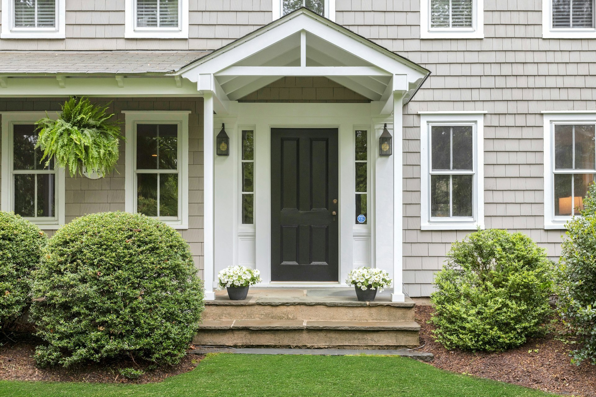 177 Old Kings Highway North