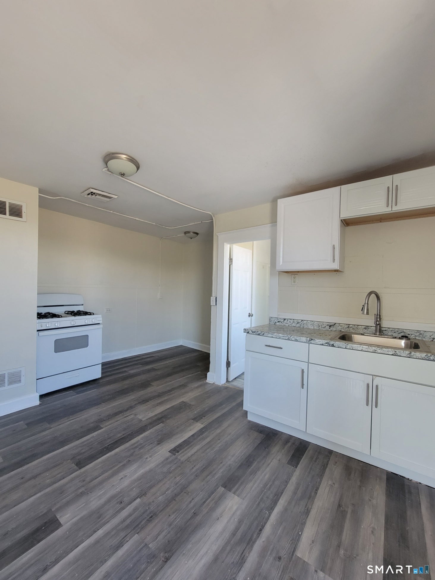 220 Main Street 6
