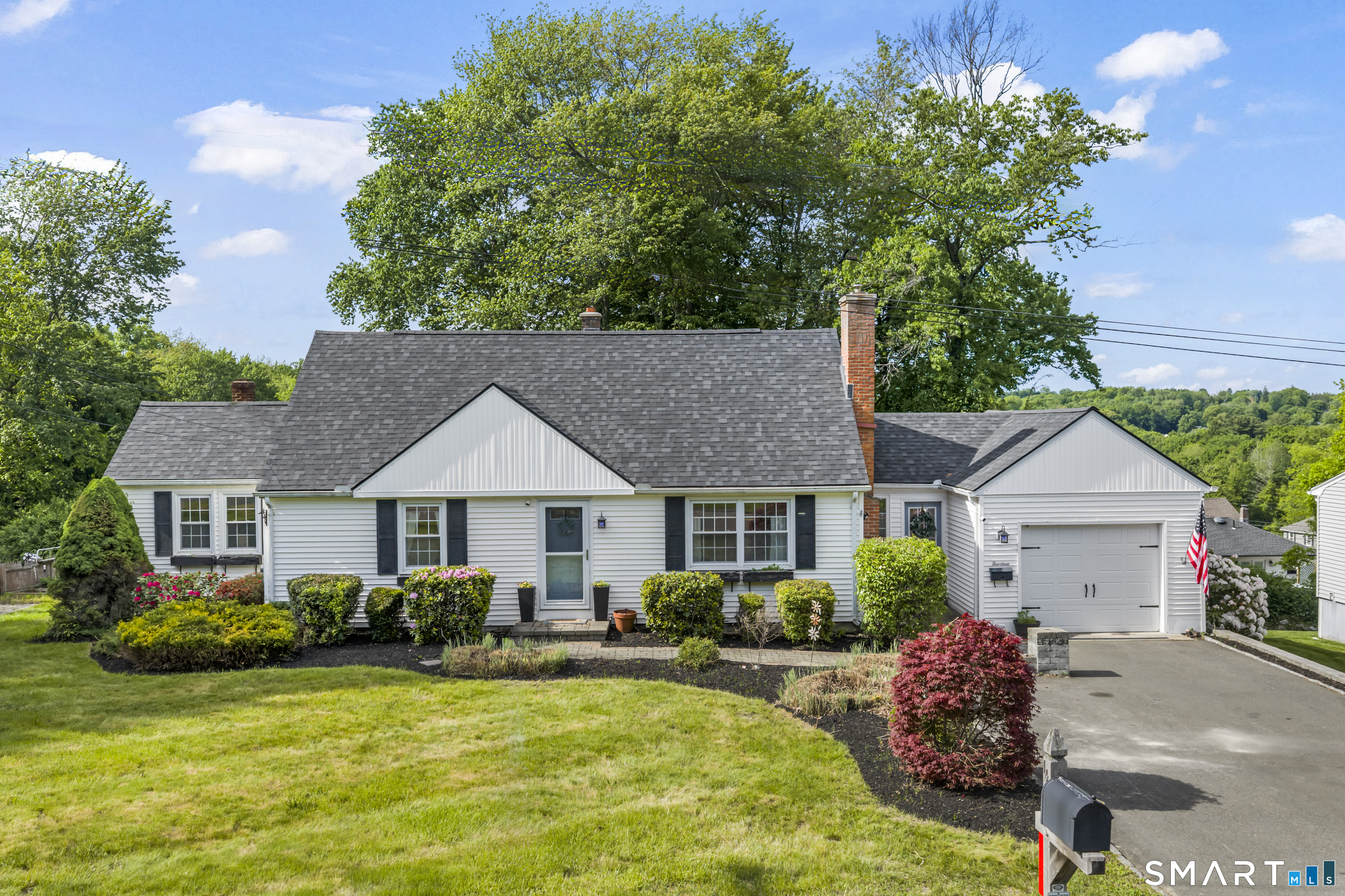 14 Adams Drive