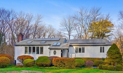 Photo of 10 Tupelo Road, Westport, CT 06880 (MLS # 24143245)