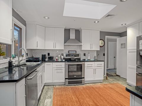 Tiny photo for 10 Tupelo Road, Westport, CT 06880 (MLS # 24143245)