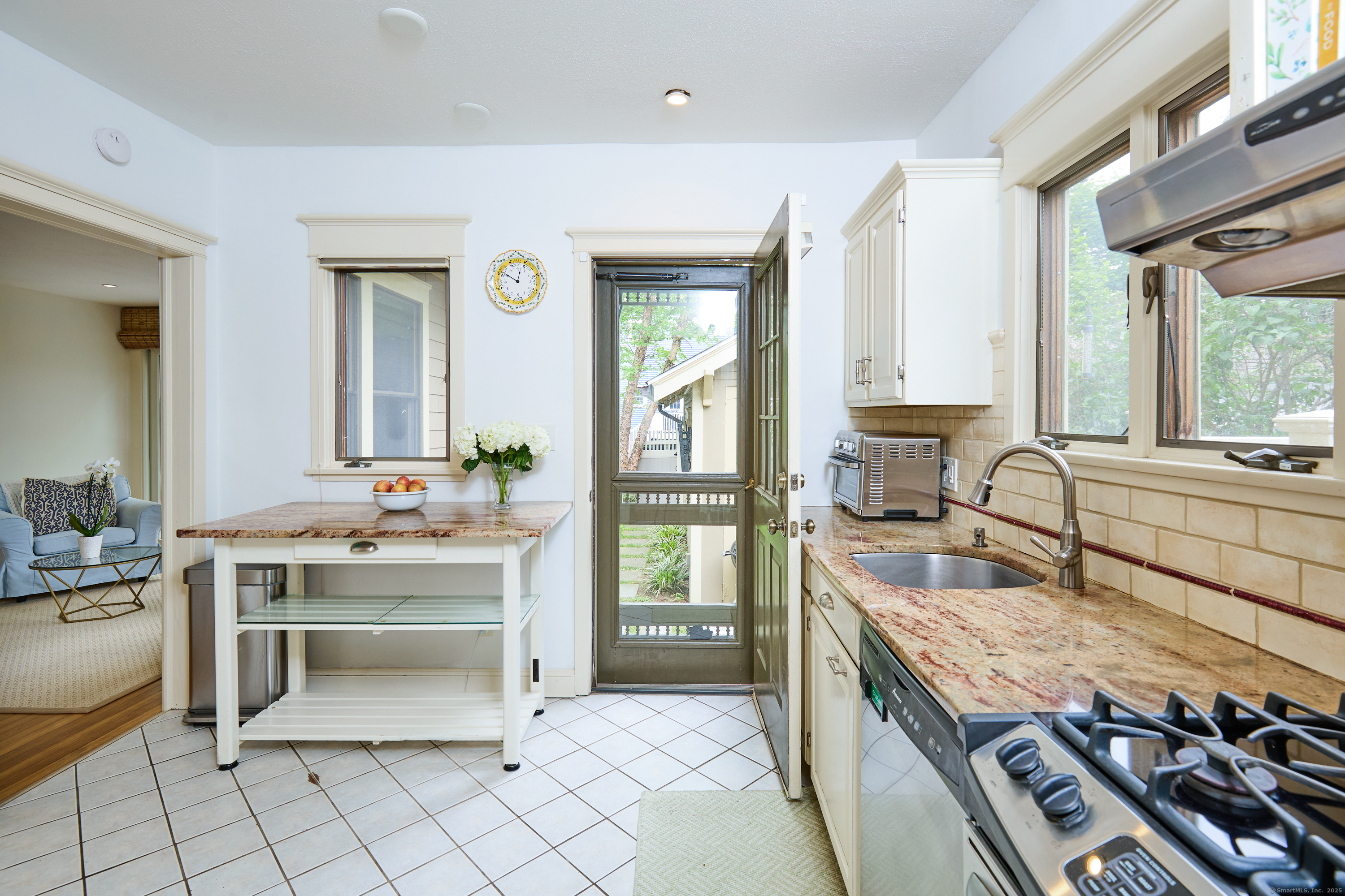 11 Elliott Street, Norwalk, Connecticut image 9