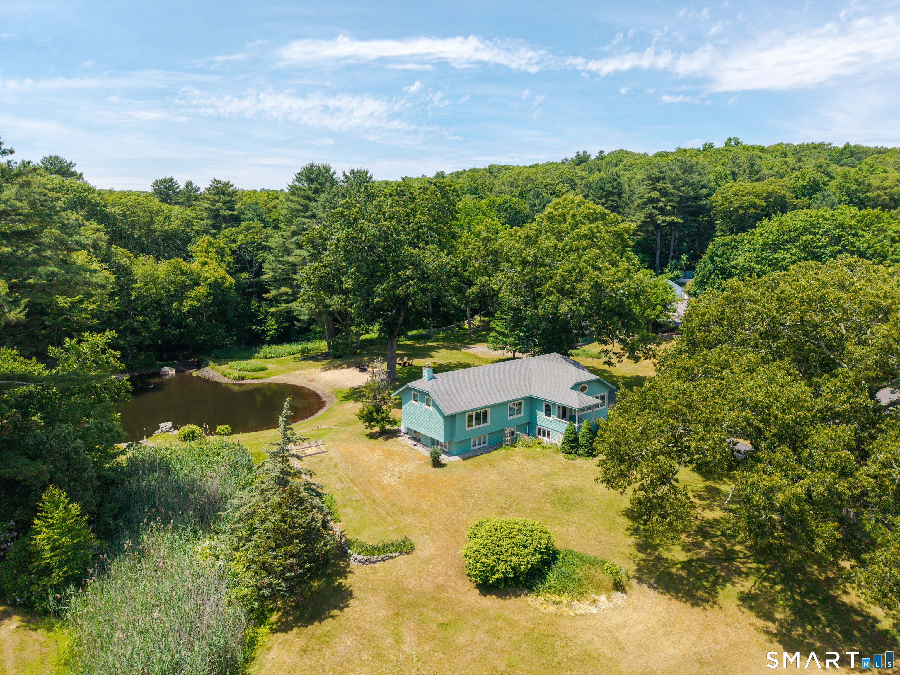 901 River Road