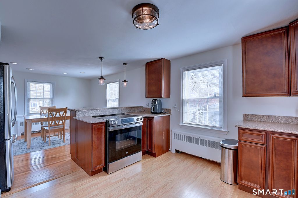 Photo of 492 Maple Street, Wethersfield, CT 06109 (MLS # 24167512)