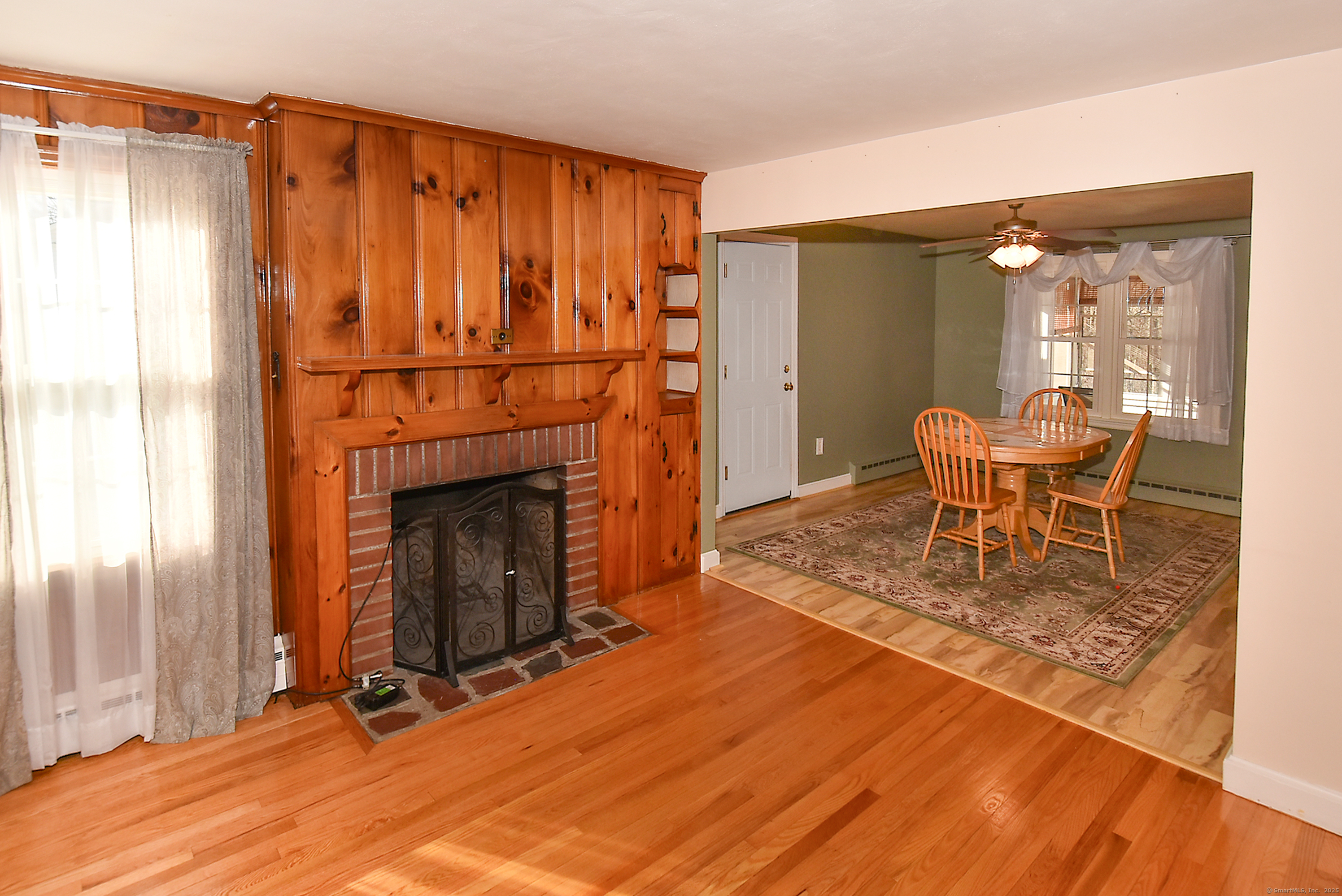 1161 N Grand Street, Suffield, Connecticut image 3