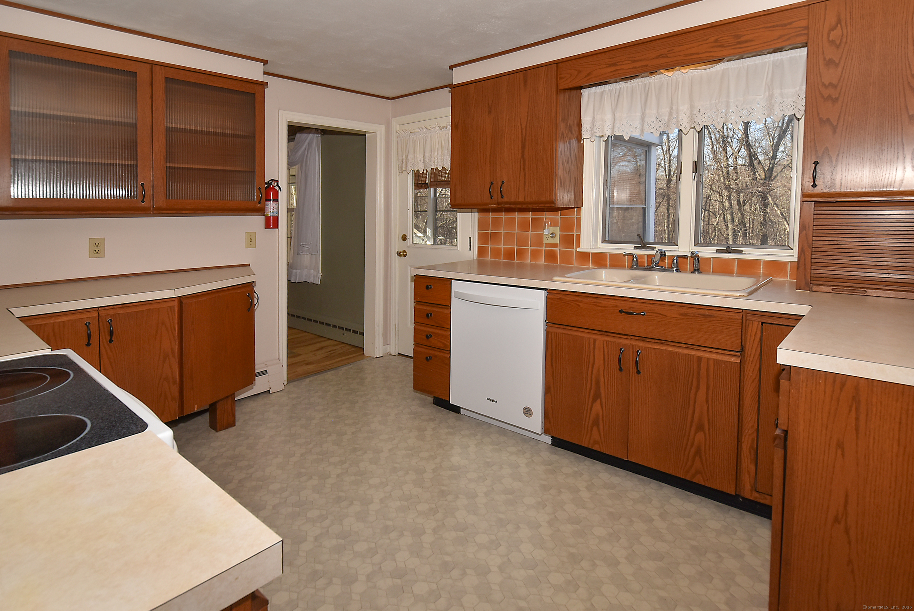 1161 N Grand Street, Suffield, Connecticut image 10