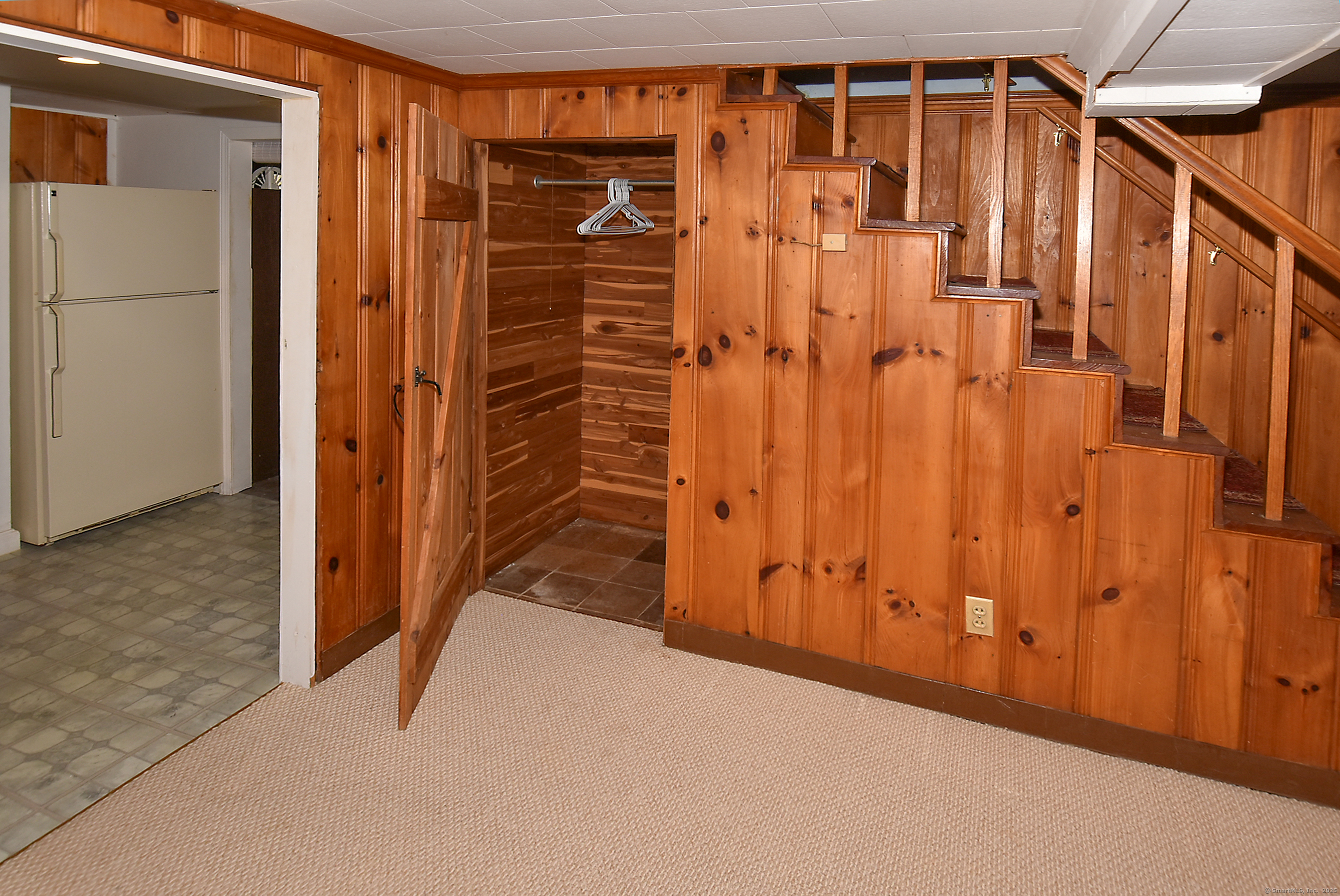 1161 N Grand Street, Suffield, Connecticut image 21