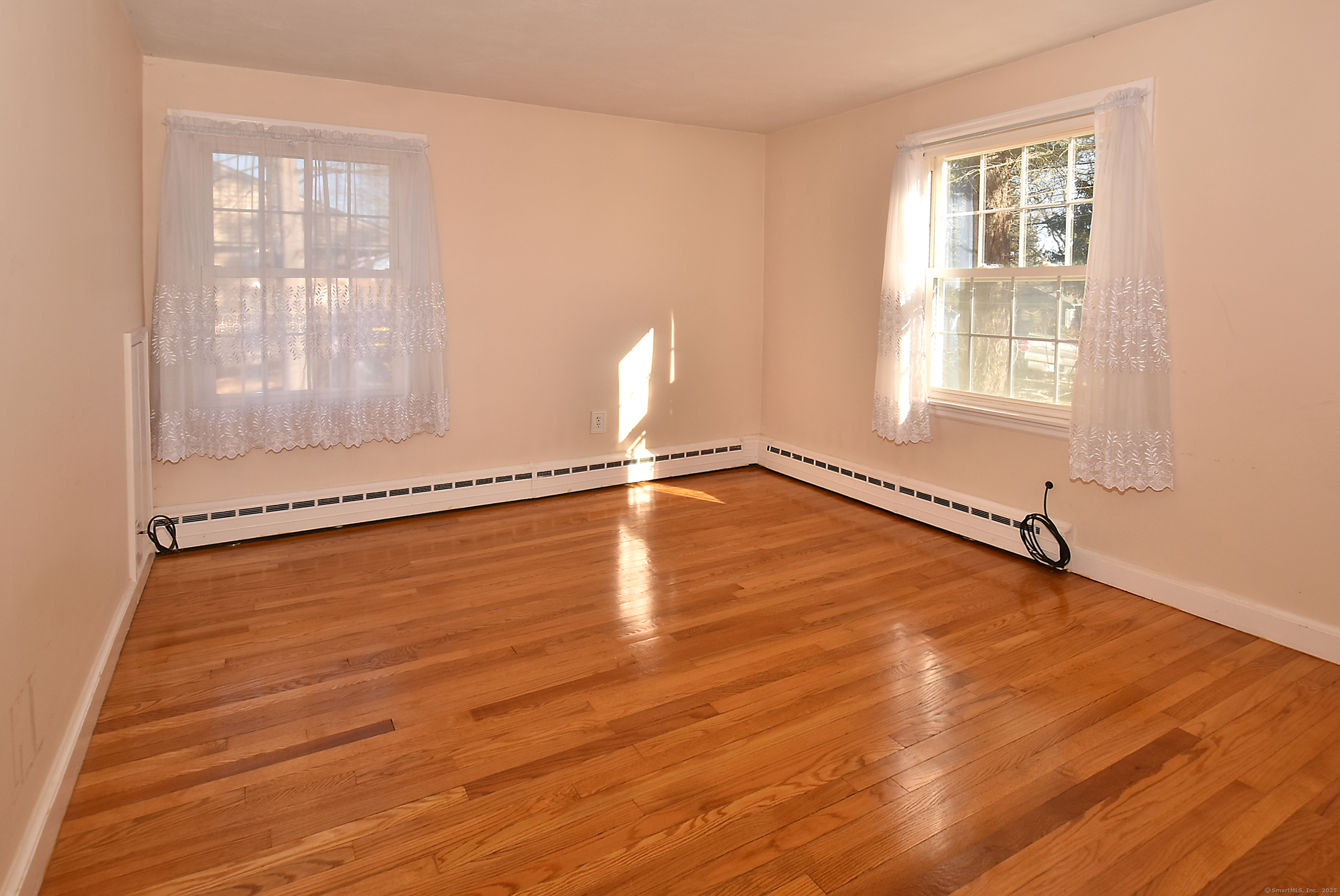 1161 N Grand Street, Suffield, Connecticut image 16
