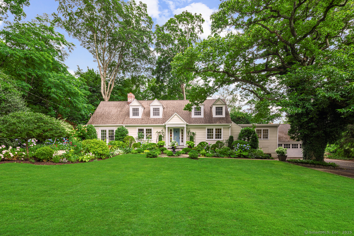 2 Hampton Lane