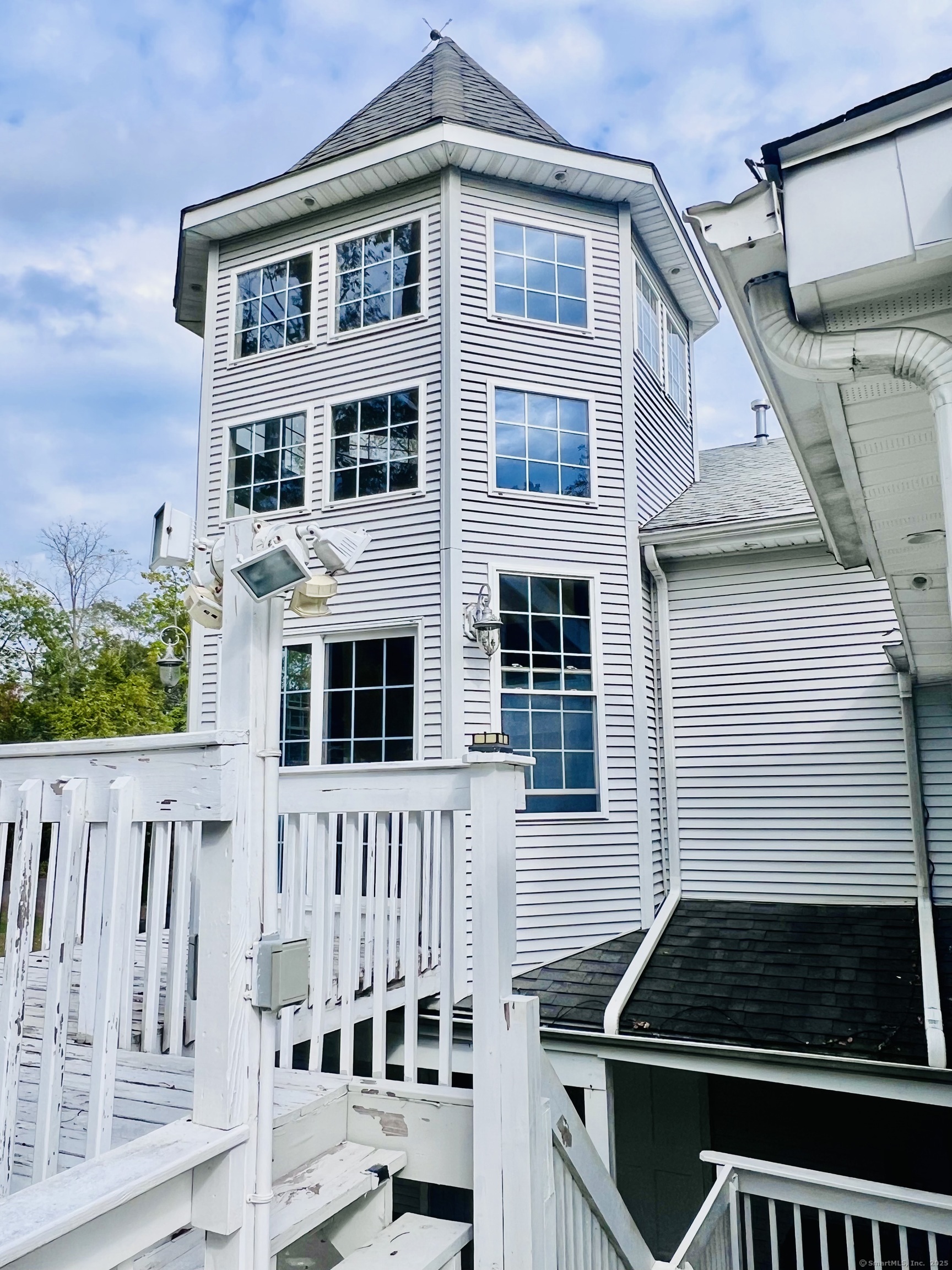 632 High Road