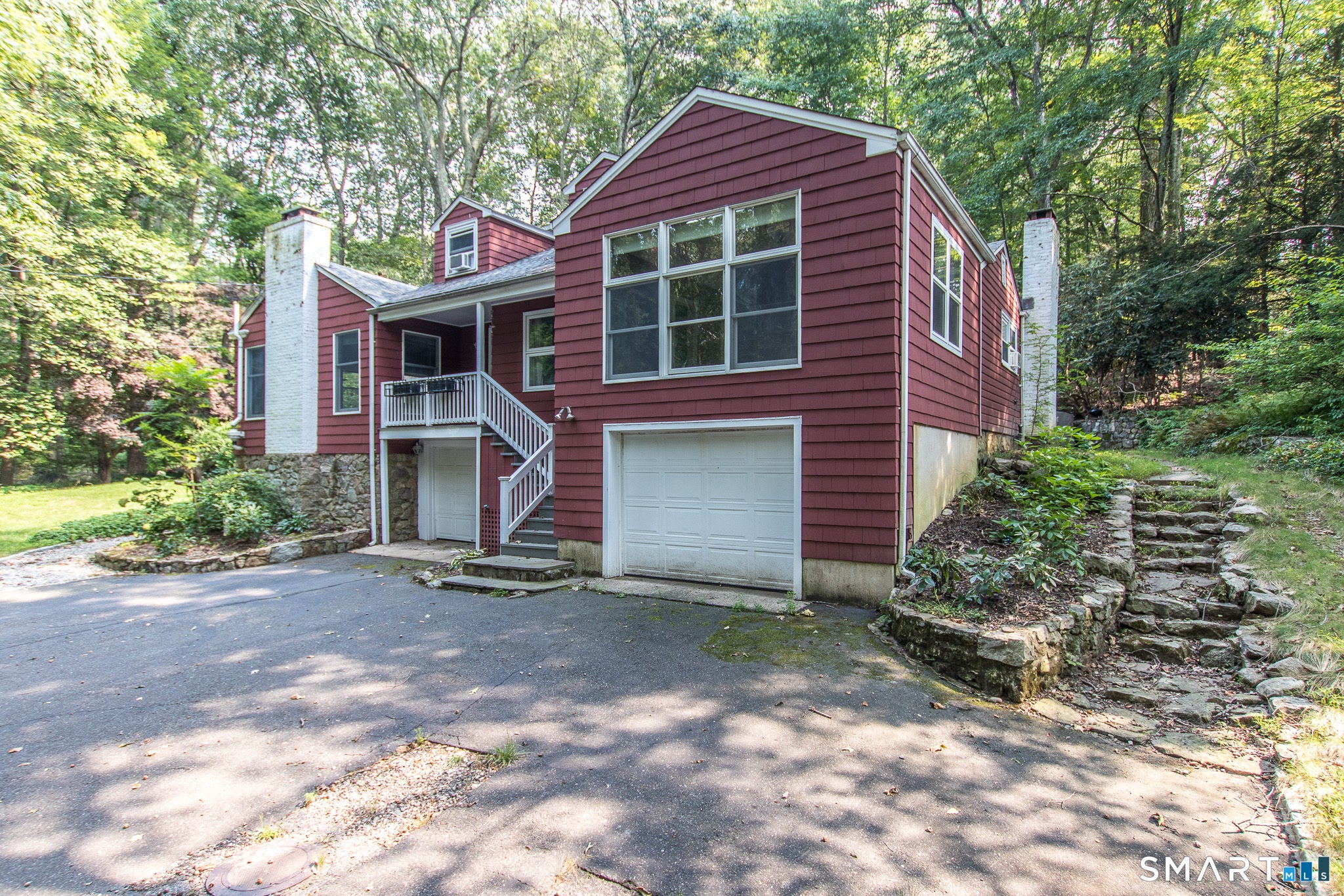 211 New Canaan Road