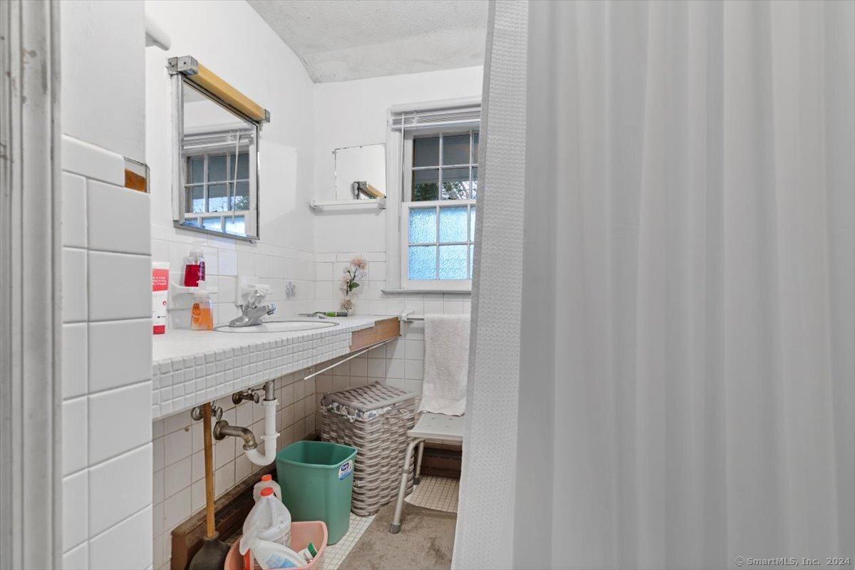 309 W Main Street, Milford, Connecticut image 18