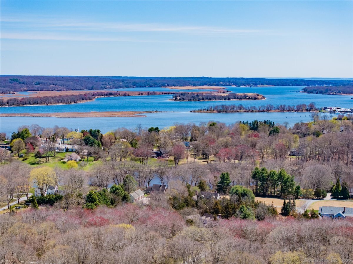 Property for Sale at Navy Lane, Essex, Connecticut - Bedrooms: 3 
Bathrooms: 3 
Rooms: 10  - $1,195,000