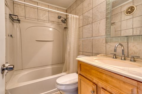 Tiny photo for 20 Thompson Road #APT A, Manchester, CT 06040 (MLS # 24136774)