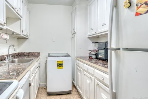 Tiny photo for 20 Thompson Road #APT A, Manchester, CT 06040 (MLS # 24136774)