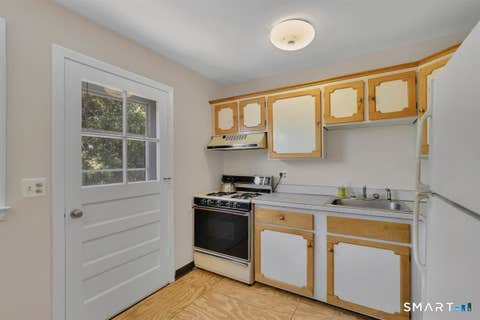 Tiny photo for 25 Riverside Drive #E8, Clinton, CT 06413 (MLS # 24200658)