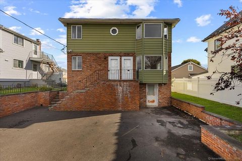 Photo of 88 Horton Street #1st floor, Stamford, CT 06902 (MLS # 24135566)