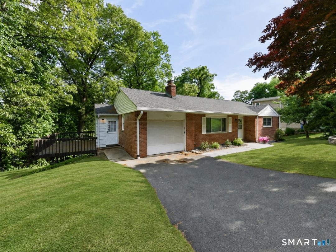24 Ridge Road