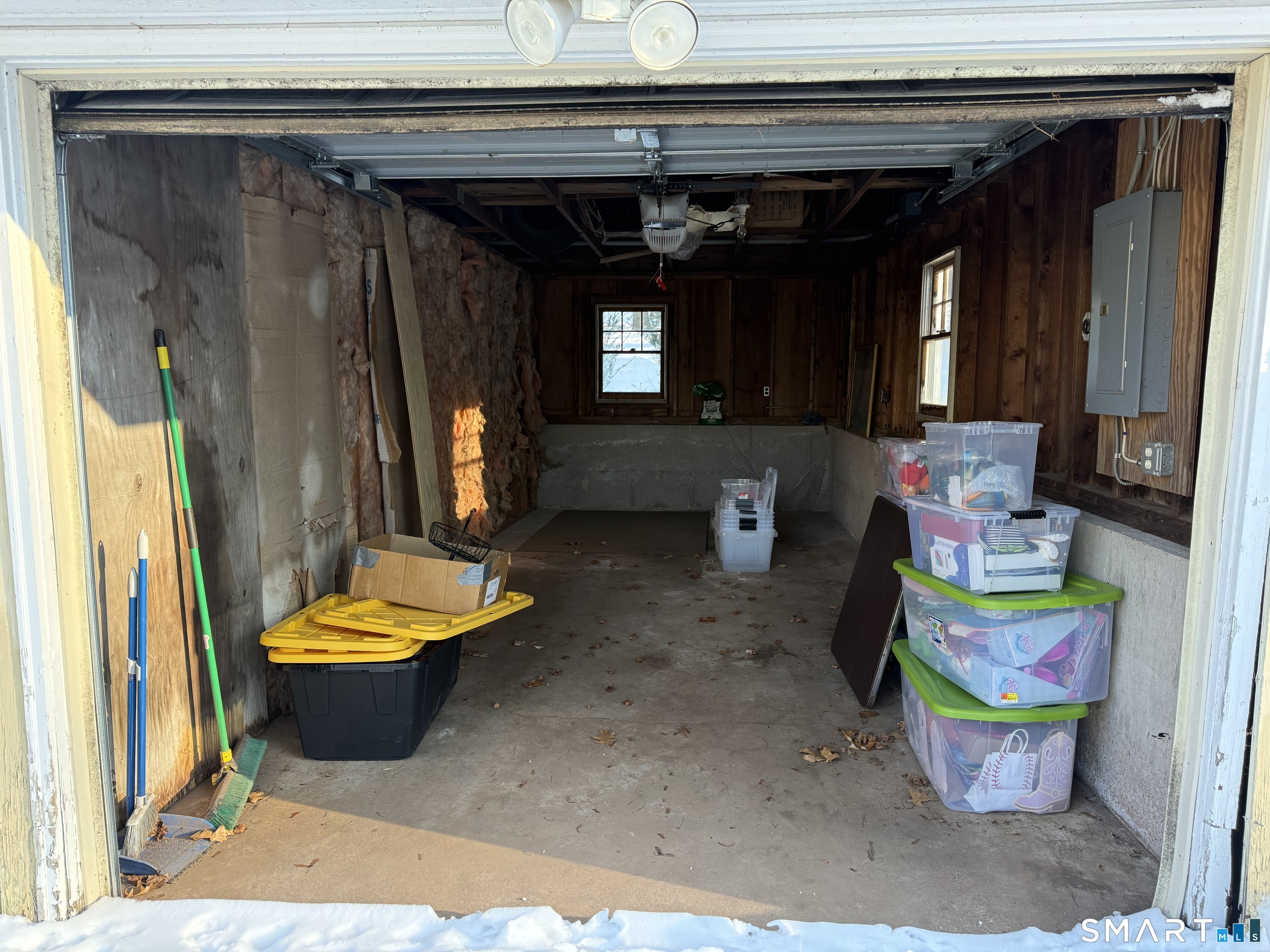 Garage - 1 bay rental 249 Felt Road