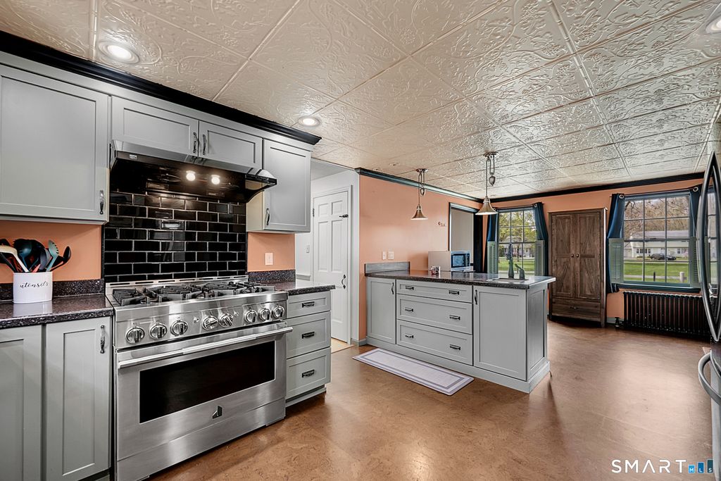 Photo of 428 Palisado Avenue, Windsor, CT 06095 (MLS # 24167982)