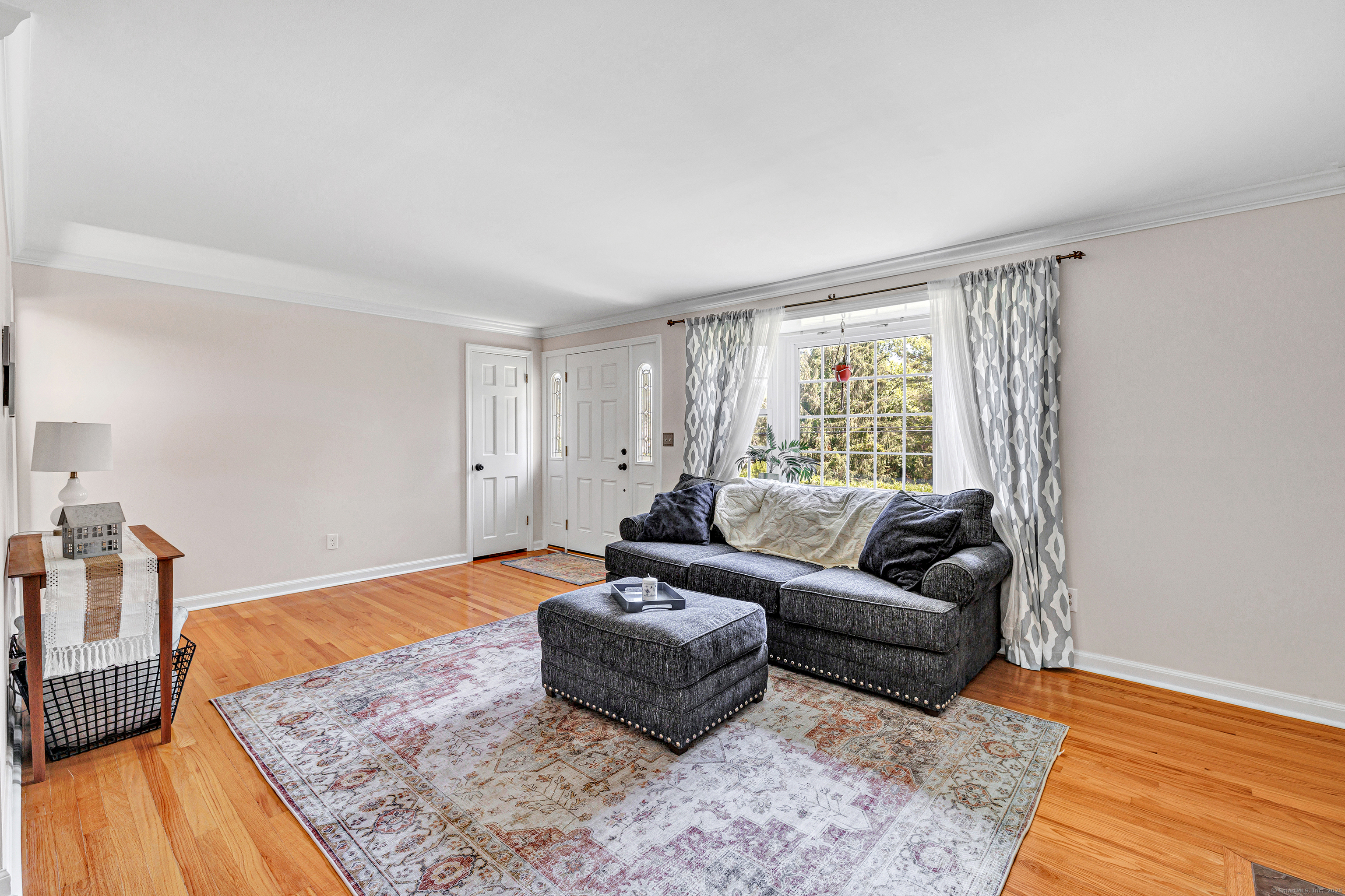 48 Longmeadow Road