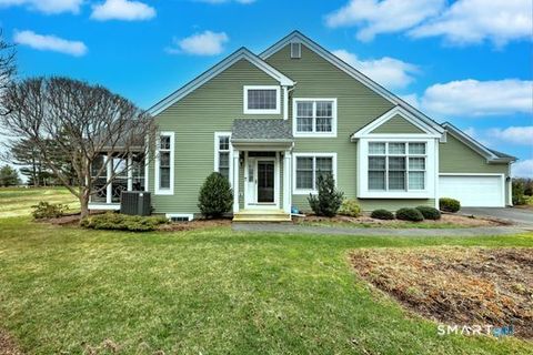 Tiny photo for 11 Priorwood Gardens #11, Cromwell, CT 06416 (MLS # 24163278)
