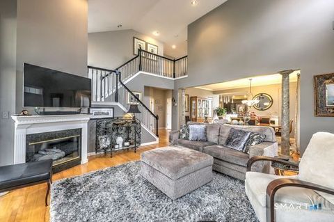 Tiny photo for 11 Priorwood Gardens #11, Cromwell, CT 06416 (MLS # 24163278)