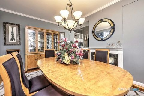 Tiny photo for 11 Priorwood Gardens #11, Cromwell, CT 06416 (MLS # 24163278)