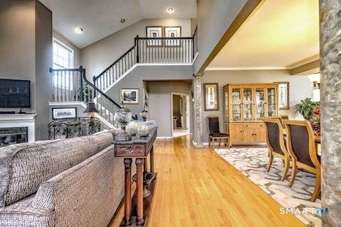 Tiny photo for 11 Priorwood Gardens #11, Cromwell, CT 06416 (MLS # 24163278)