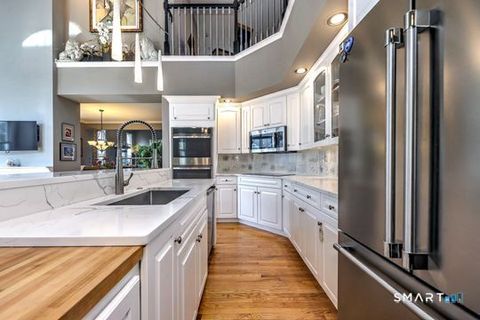 Tiny photo for 11 Priorwood Gardens #11, Cromwell, CT 06416 (MLS # 24163278)