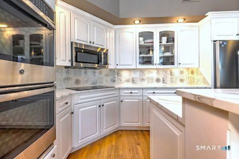 Tiny photo for 11 Priorwood Gardens #11, Cromwell, CT 06416 (MLS # 24163278)