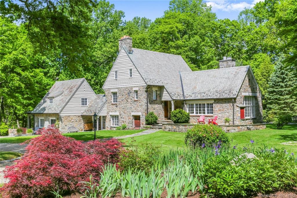Property for Sale at 264 Laurel Road, New Canaan, Connecticut - Bedrooms: 5 
Bathrooms: 5 
Rooms: 11  - $3,495,000