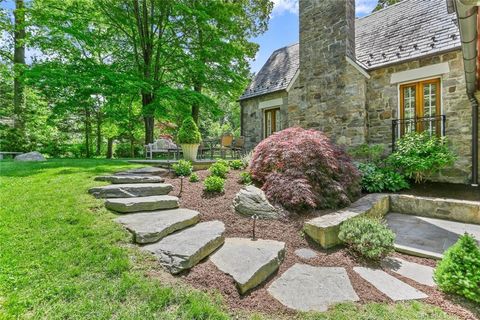 A home in New Canaan