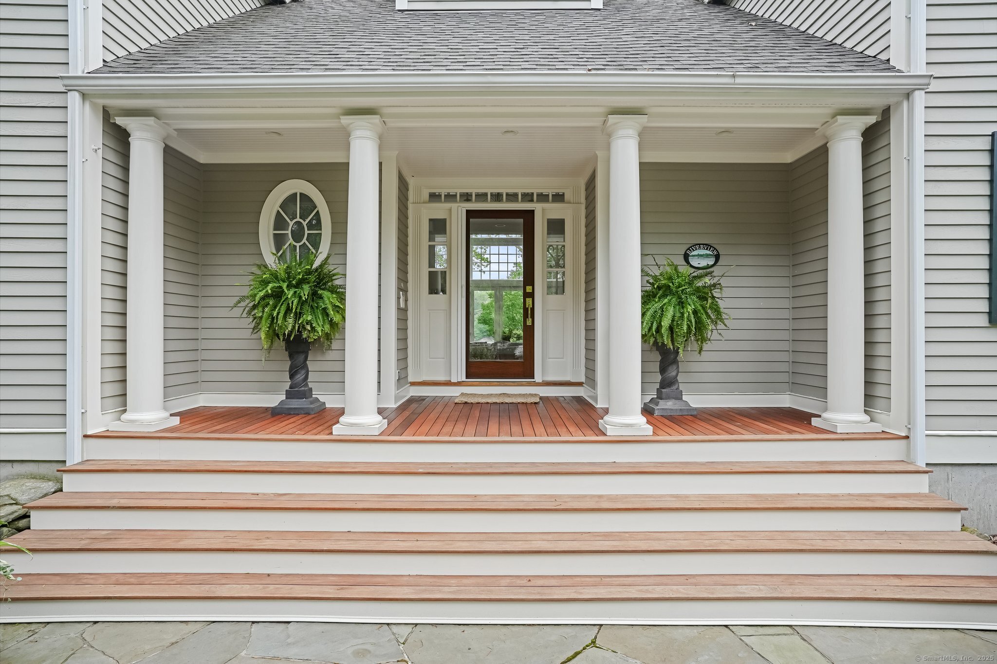 21 Oak Ridge Park
