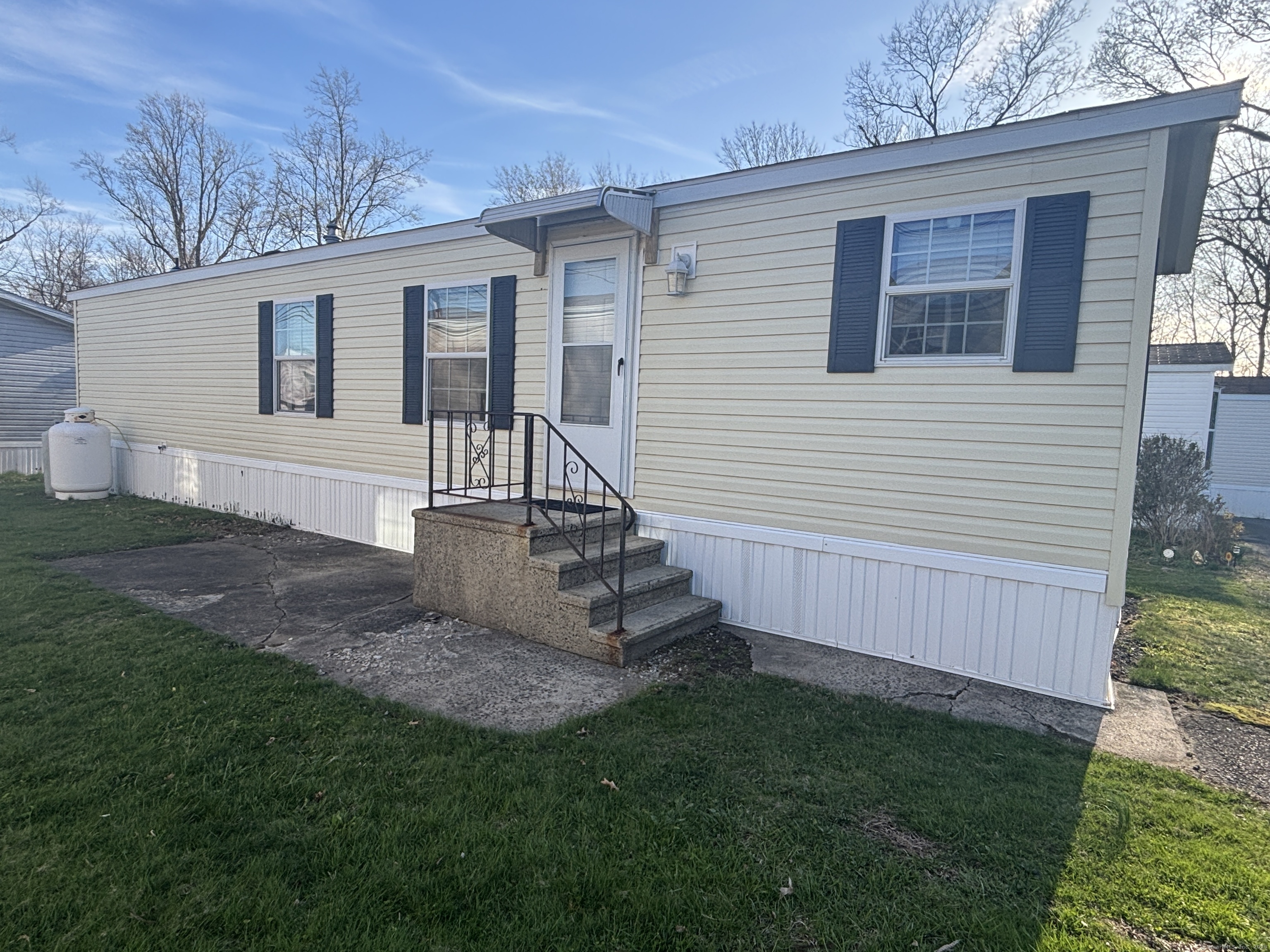 19 Leetes Island Road #TRLR 25, Branford, Connecticut image 1