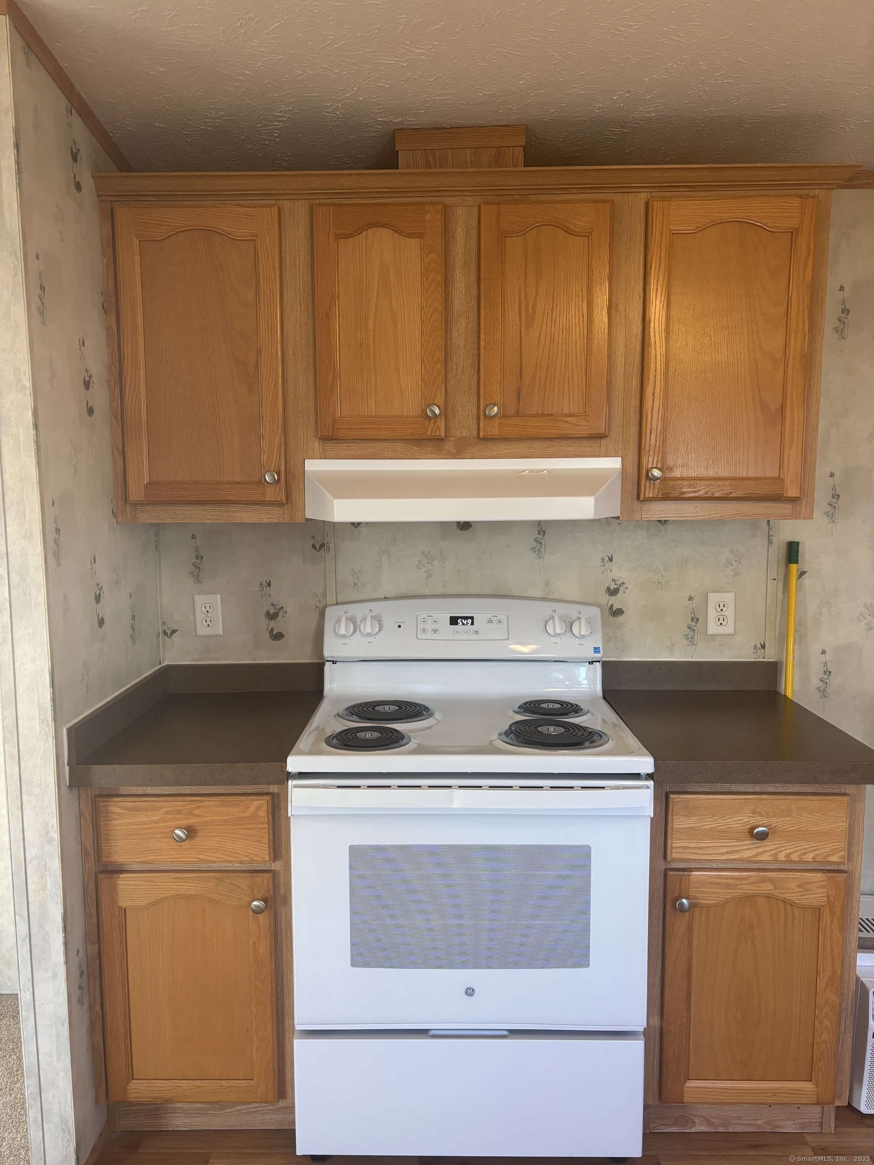 19 Leetes Island Road #TRLR 25, Branford, Connecticut image 5