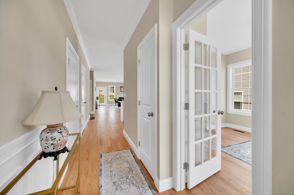Photo of 145 Webster Lane #2-41, Middletown, CT 06457 (MLS # 24133669)
