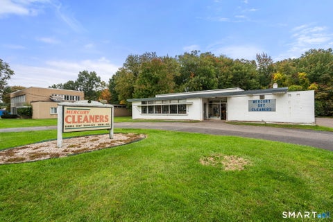 Photo of 72 Granby Street, Bloomfield, CT 06002 (MLS # 24211934)