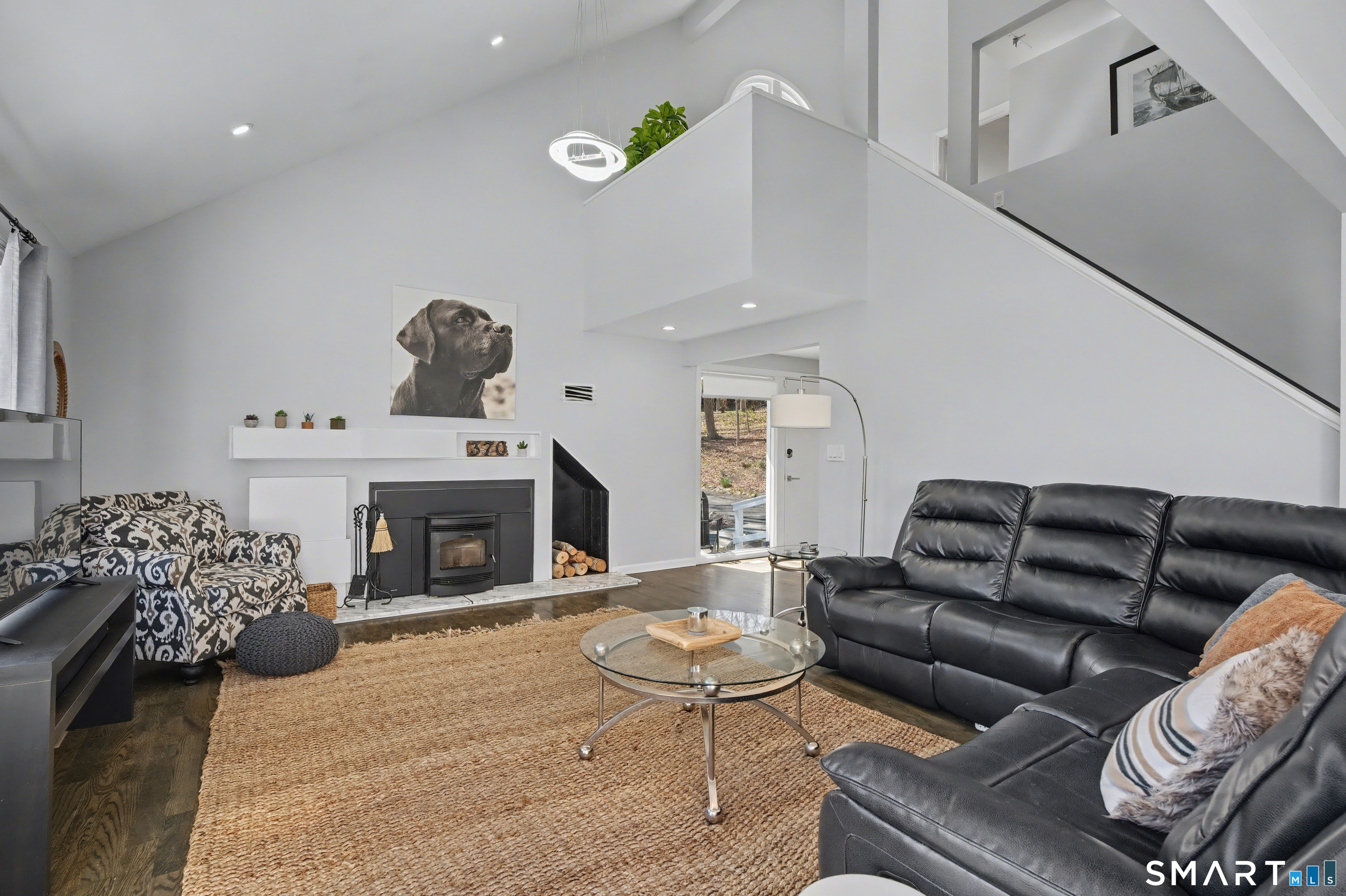 370 Amity Road