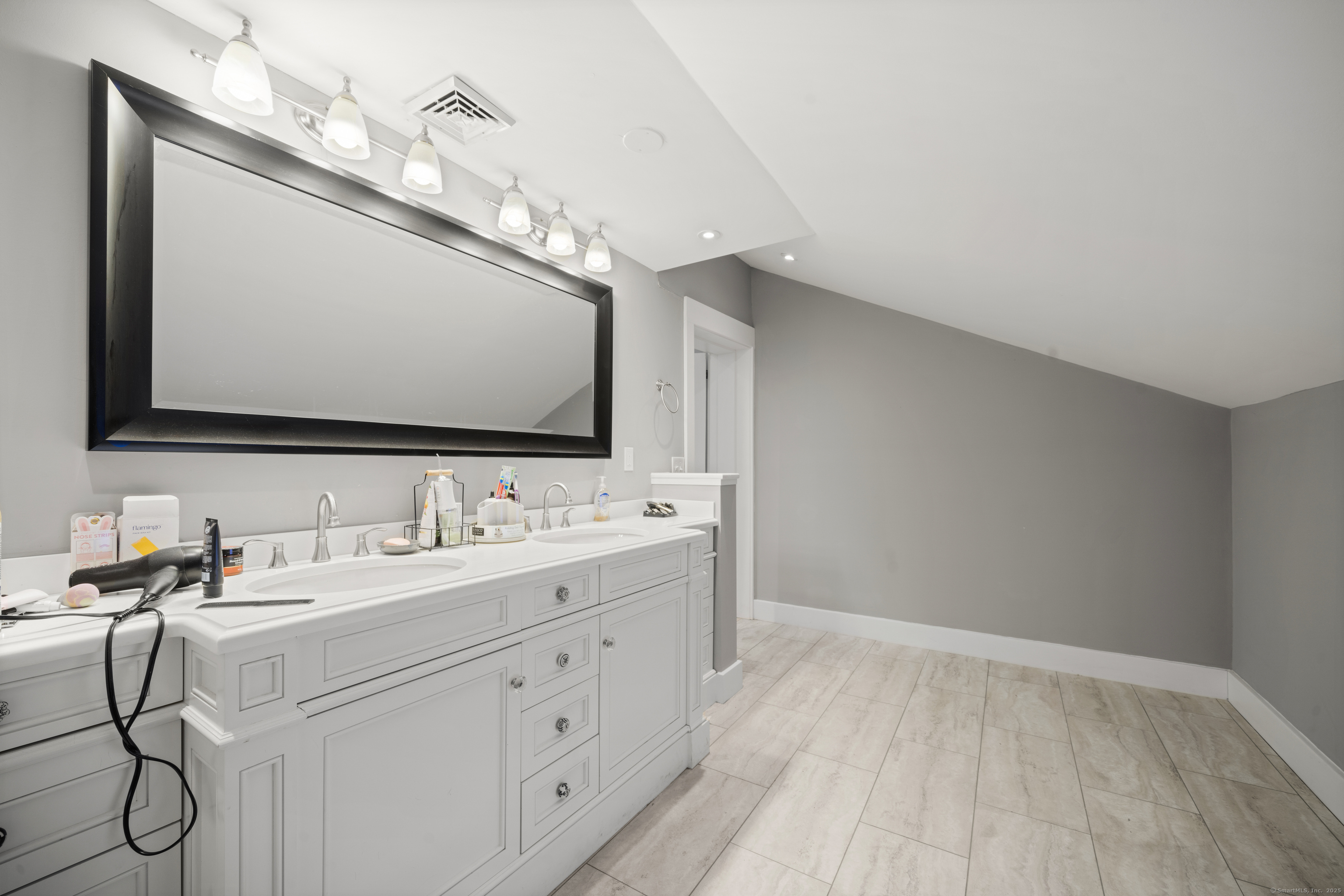 120 Huntington Street, Shelton, Connecticut image 20